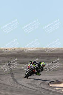 media/Jan-15-2026-Racers Edge (Thu) [[dfebeb70ab]]/3-B Group/Session 2 (Bowl Exit)/